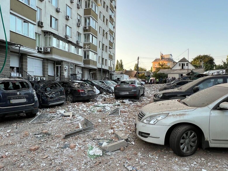 В результате ночного обстрела Киева российским беспилотником 1 человек погиб, 9 ранены