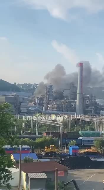 Video of fire at the refinery in Tuapse