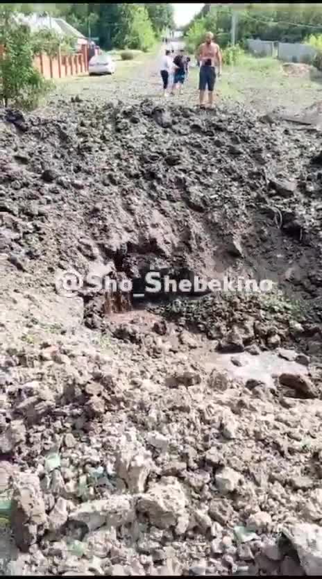 Large crater after unknown projectile exploded in Nikolske of Belgorod region. Possible aerial bomb