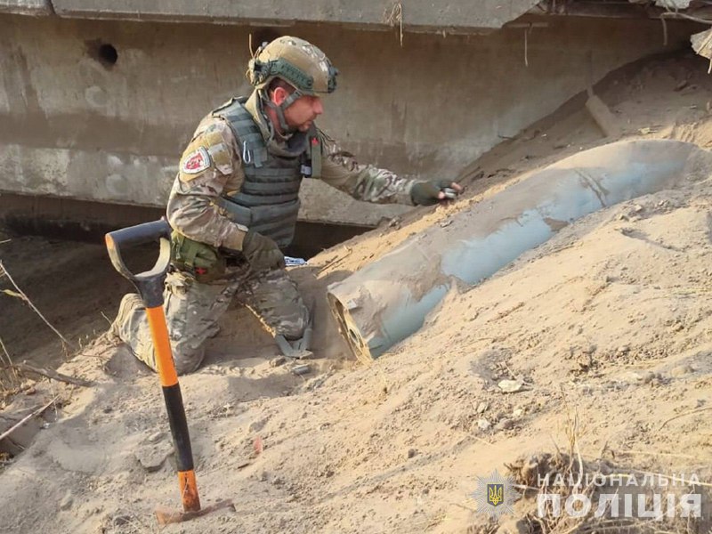 FAB-500 launched towards a bridge in Sumy city this morning had not exploded