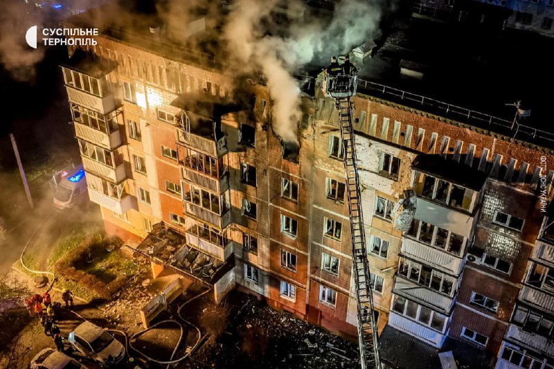 Ternopil'de bir yerleşim yerine yönelik Şahed tipi insansız hava aracı saldırısı sonucu 1 kişi öldü, 3 kişi yaralandı