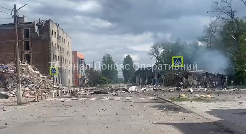 Destruction in Pokrovsk as result of bombardment today