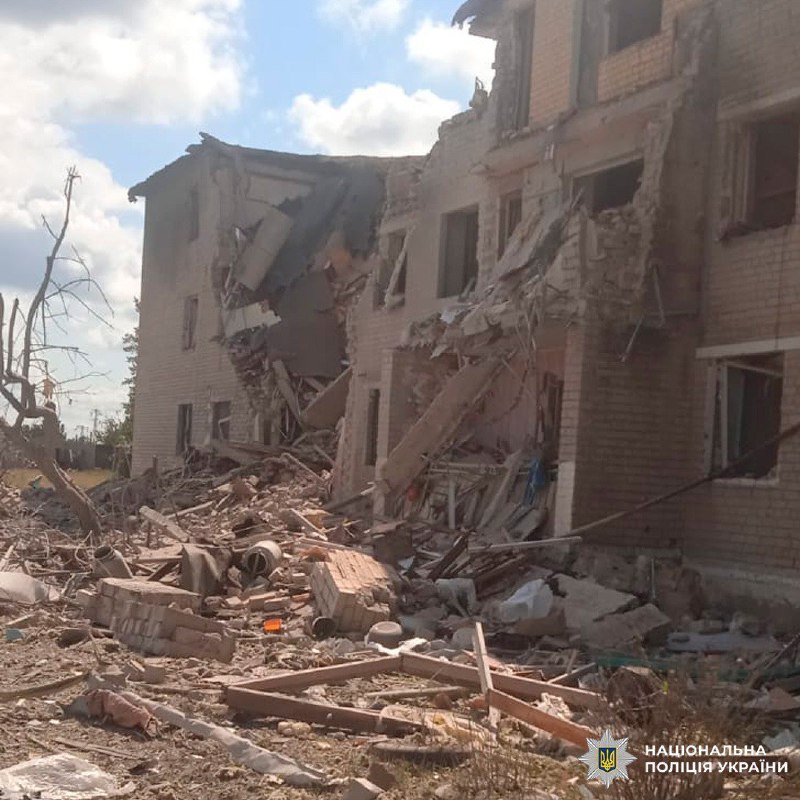 2 wounded as result of an airstrike against residential house in Kupiansk-Vuzlovyi in Kharkiv region