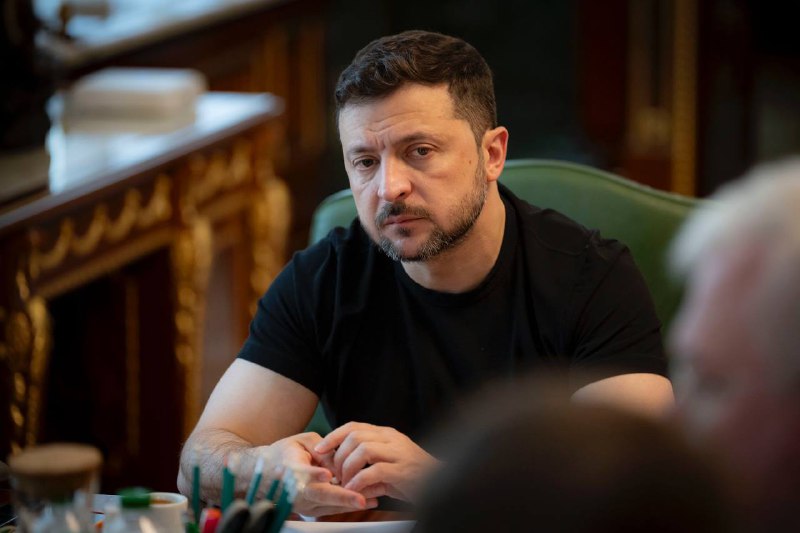President Zelensky: I received reports from the Minister of Defense of Ukraine, the Minister of Foreign Affairs, the General Staff, intelligence and the Security Service of Ukraine. Our defense, our active actions and our diplomacy.  We are doing everything to protect our independence, our state and our people. I have set out tasks for the near future. I have also set out positions before the meeting in Istanbul on Monday. The first is a complete and unconditional ceasefire. The second is the release of prisoners. The third is the return of abducted children. And, in order to establish a reliable and lasting peace and guarantee security, we must prepare a meeting at the highest level.