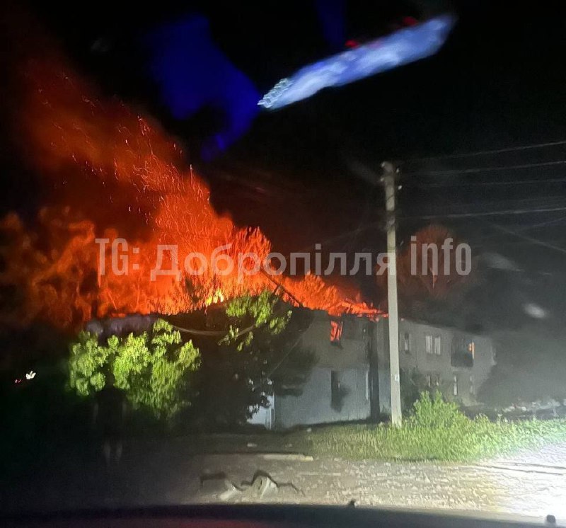 Fires in Novodonetske after violent bombardment