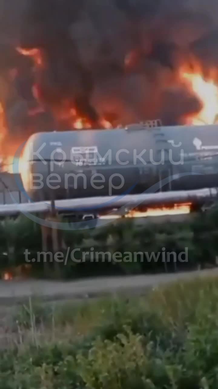 Ukrainian Special operation forces have destroyed an echelon with fuel in occupied Dzhankoi