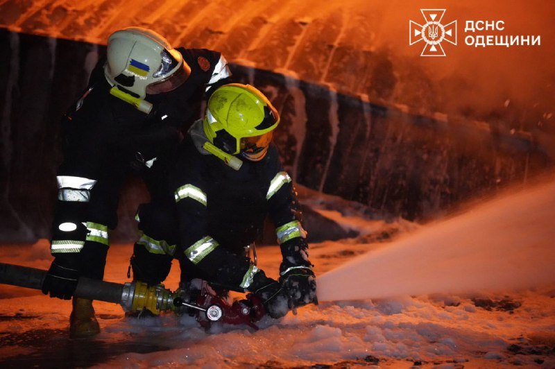 Zelensky: Our rescuers are currently working in Kyiv at the sites of Russian strikes. The main Russian strike at night was on the capital and the region, and there is a lot of damage to residential buildings and civilian infrastructure in the city. As of now, thirteen people are known to have been injured and six killed. There is destruction in the Odesa region: there were strikes on ports, food and infrastructure - no military sense. They also struck in the Dnipro, Kharkiv, Chernihiv and Cherkasy regions. The main targets are power infrastructure and everything that ensures normal life. In total, the Russians used 22 missiles of various types, including aeroballistic ones, and more than 460 drones