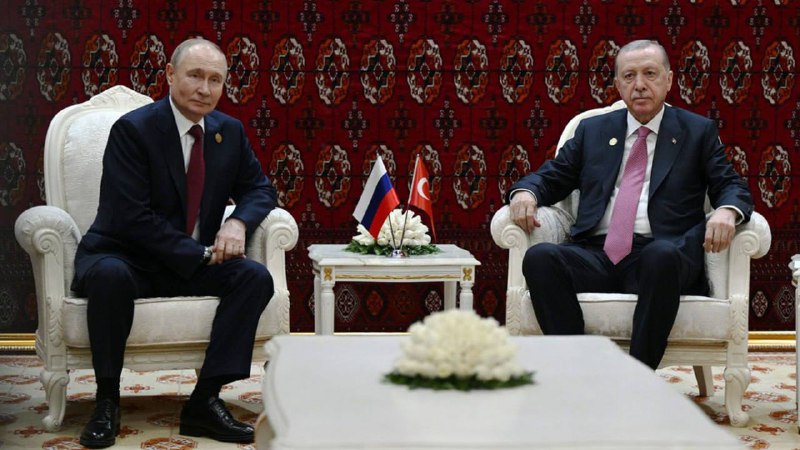 Erdogan met with Putin in Turkmenistan. The Turkish President called on Putin to agree to a limited ceasefire in Ukraine.