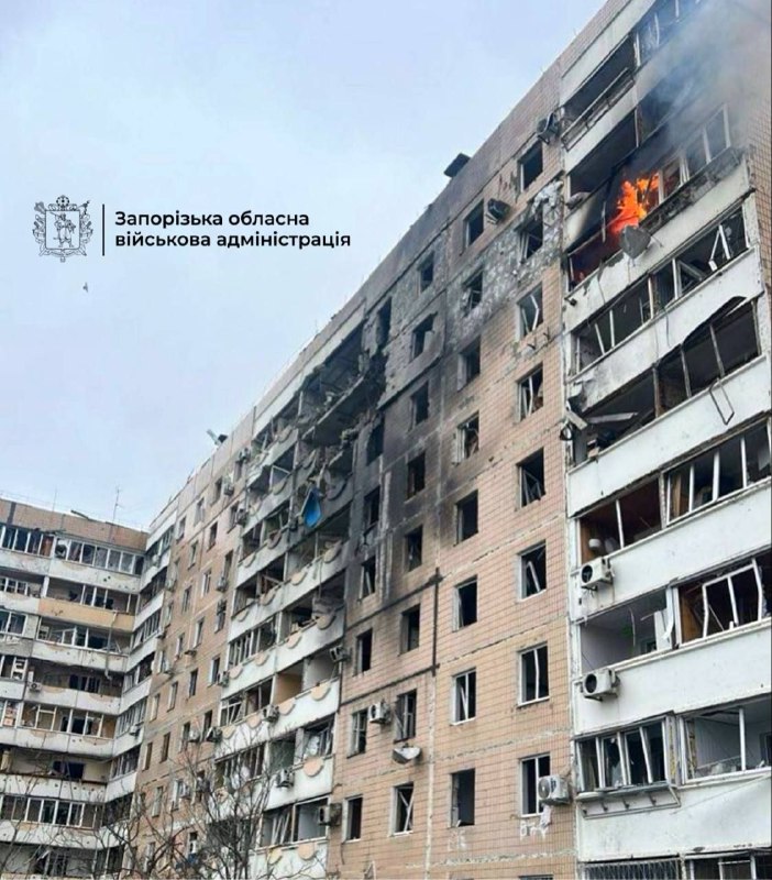 Rusya'nın Zaporizhzhia'daki bir konutu hedef alan hava saldırısı.