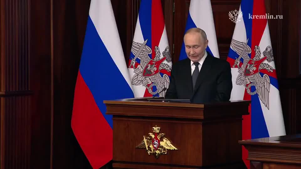 Putin: Özel askeri operasyonun hedeflerine koşulsuz olarak ulaşılacaktır. Eğer [Ukrayna] esaslı bir görüşme yapmak istemiyorsa, Rusya tarihi topraklarını savaş alanında özgürleştirecektir.