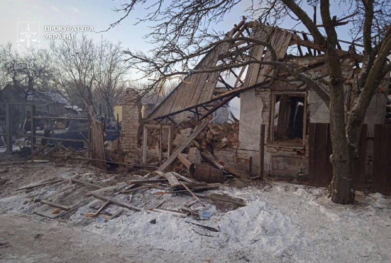 Deux blessés suite à une frappe de drone dans le district de Synelnykove dans la nuit de vendredi à samedi