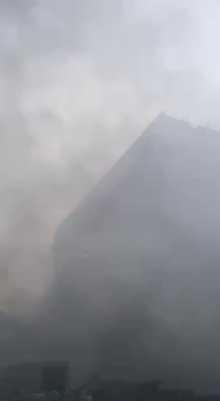 À Kherson, les Russes attaquent une centrale thermique depuis ce matin, selon l'Administration militaire régionale.