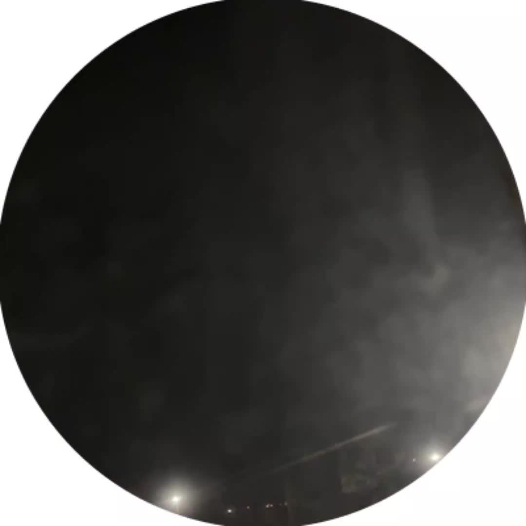 Mariupol limanında birkaç patlama meydana geldiği bildirildi.