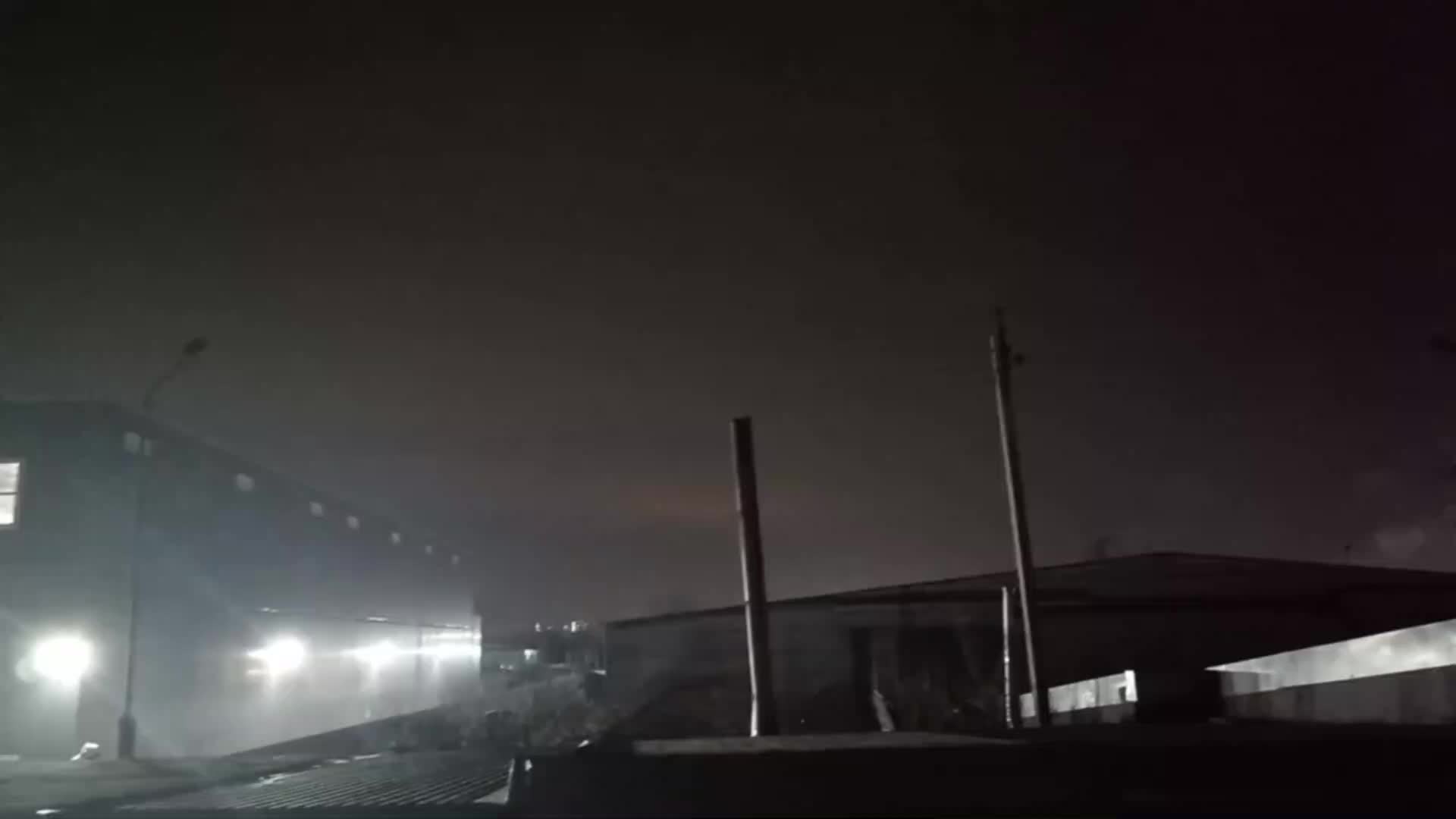 Сообщалось о взрывах в Саратове и Энгельсе.