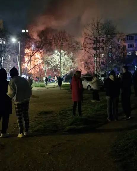 В результате взрыва в жилом доме в Севастополе погибли 2 человека.