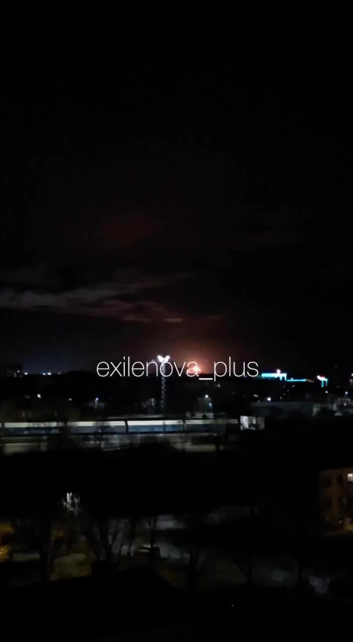 В Усть-Луге зафиксирован новый налет беспилотников.