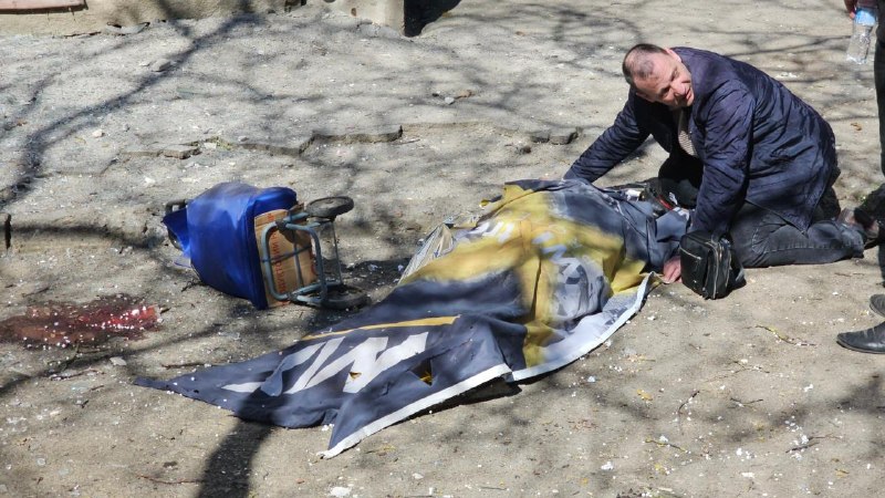 Yksi ihminen kuoli ja kolme haavoittui kranaattitulituksessa Korabelnyn piirikunnassa Hersonin kaupungissa.