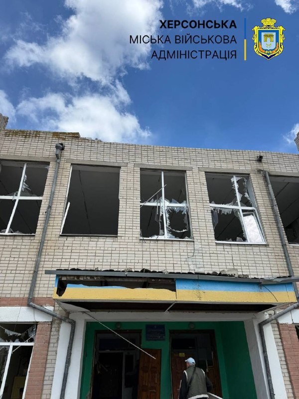 Neljä ihmistä loukkaantui pommituksessa Stepanivkassa Hersonin alueella