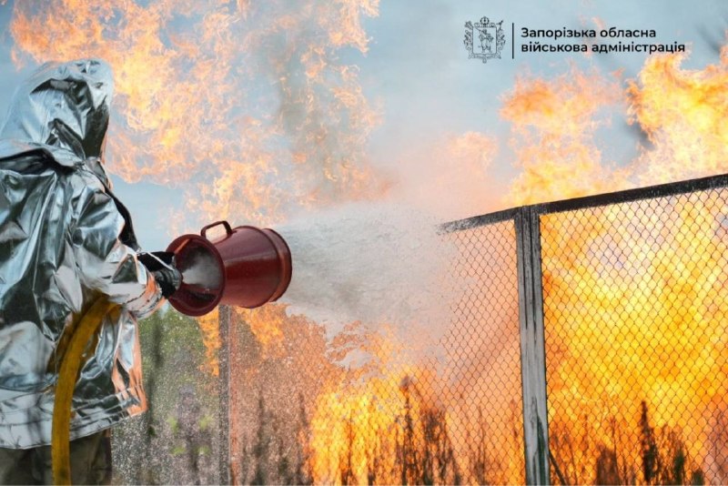 Un drone a percuté une station-service près de Zaporijia, provoquant un incendie.