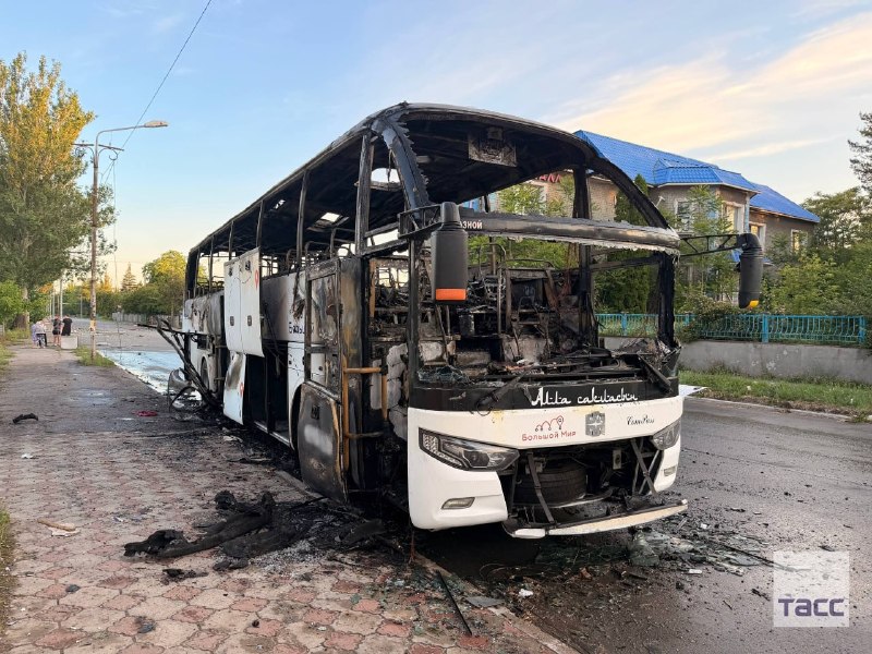 Les autorités d'occupation signalent 7 morts et 11 blessés lors d'une frappe de drone contre le bus régulier Moscou-Simferopol à Ienikayeve.