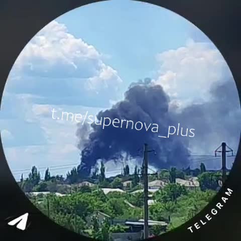 Incendie signalé à Khrestivka, dans la région de Donetsk, après une frappe de drone présumée.