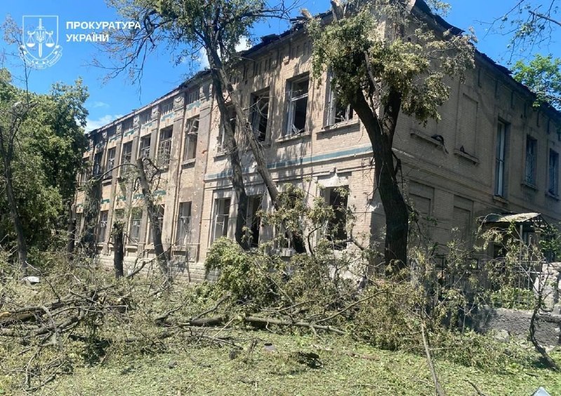Cinq personnes blessées à la suite de frappes aériennes russes à Sloviansk