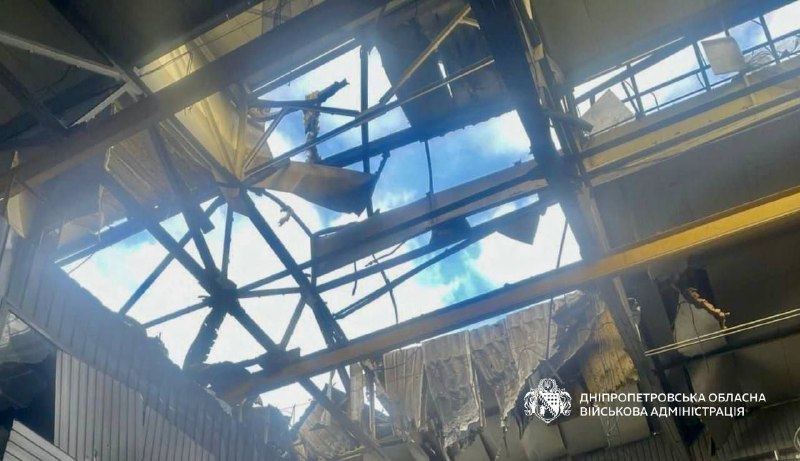 Sept personnes ont été blessées lors de frappes de drones russes à Dnipro.