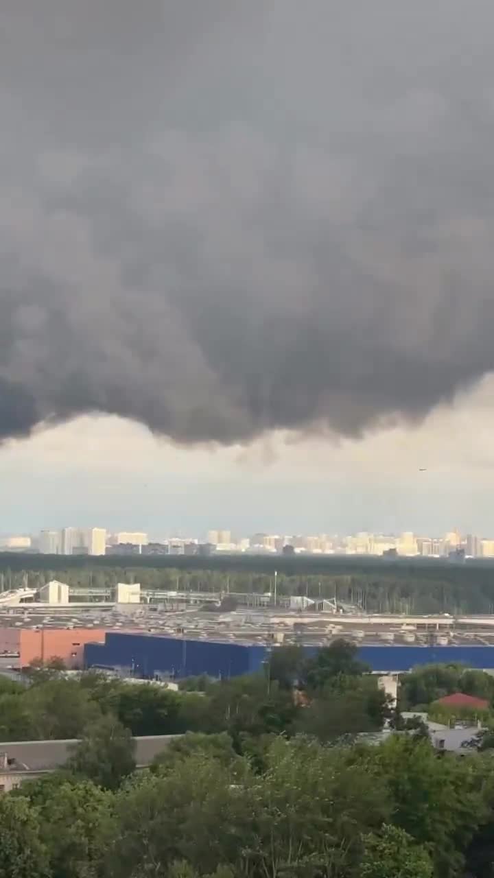 Attaque de drones à Kapotnya, plusieurs tirs de défense aérienne infructueux