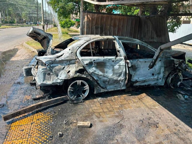 В результате российских авиаударов двумя планирующими бомбами в Славянске Донецкой области погибли 5 человек, 9 получили ранения.