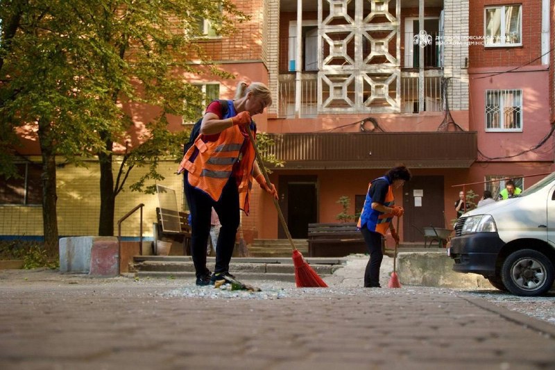 В городе Днепре в результате удара беспилотника сегодня утром произошли разрушения.