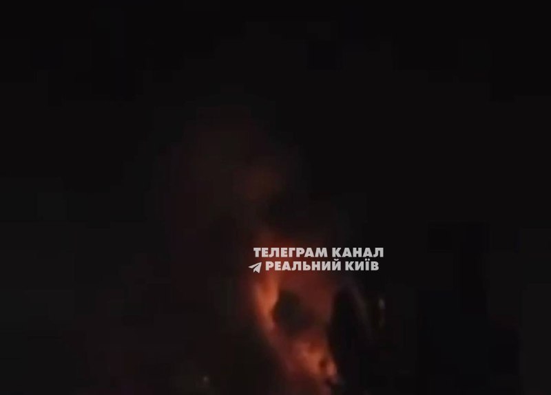 Пожар в Киеве в результате ракетных ударов.