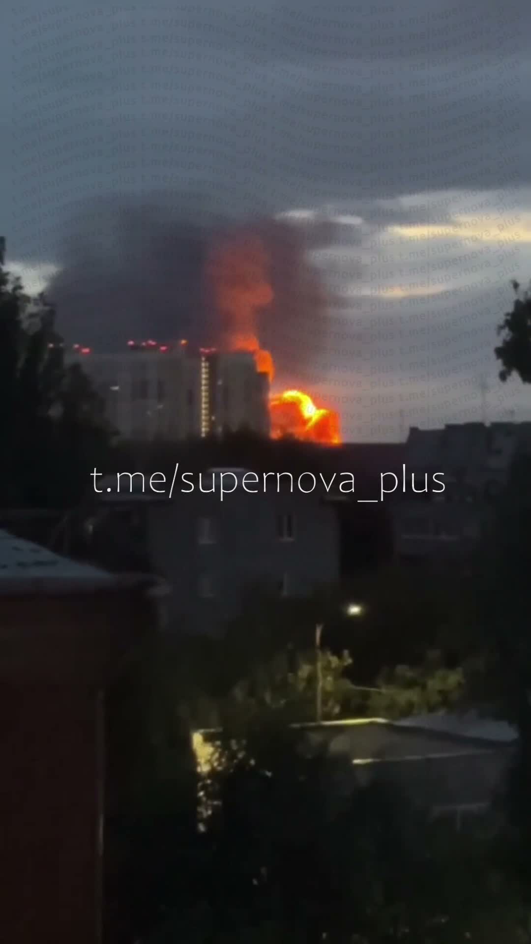 Сообщается о ракетном ударе по ракетному заводу в Самаре.