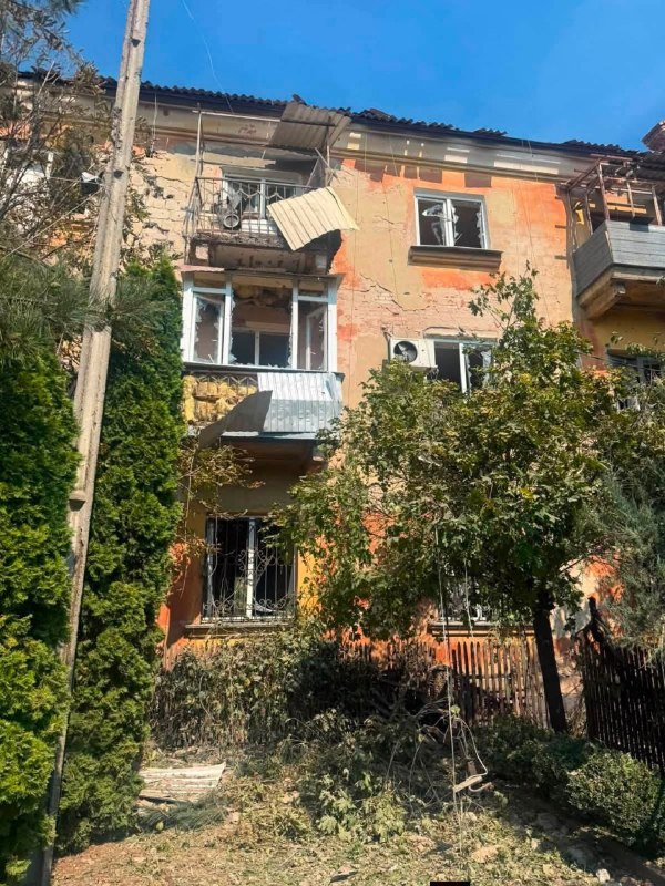 Huit personnes ont été blessées hier à la suite de frappes russes à Sloviansk.