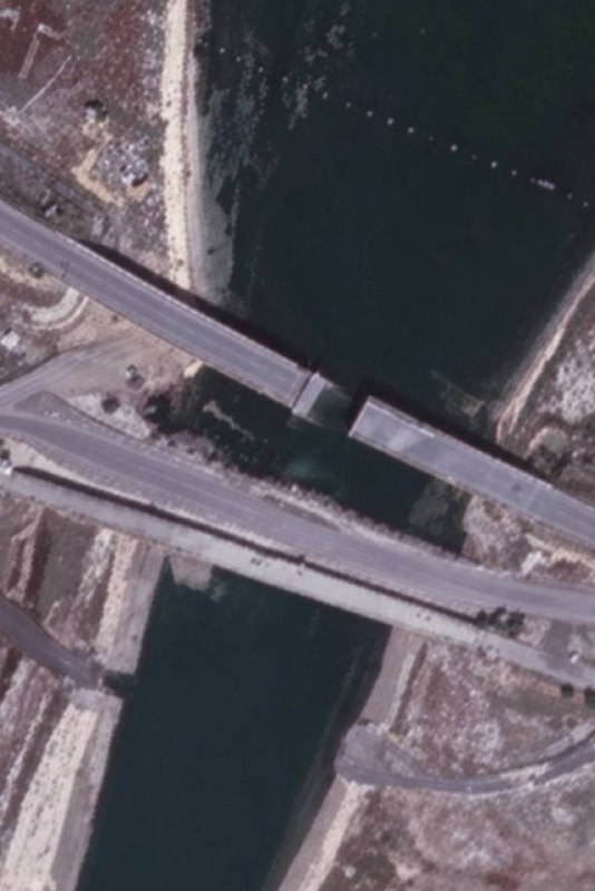 Chongar Bridge, one of the spans collapsed